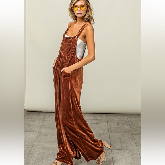 New Wide Leg Velvet Jumpsuit Overalls with Pockets - Picture 3 of 7